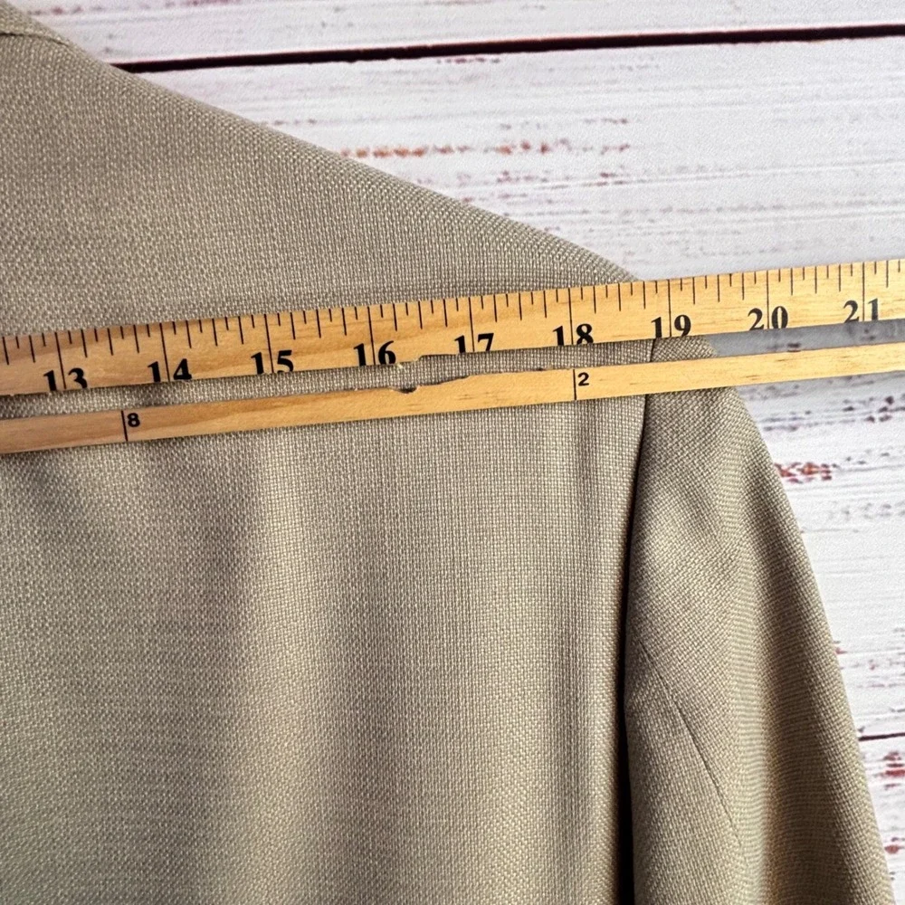 Summer Weight L. Ralph Lauren Blazer 42R Tan Taupe Poly/Viscose Neutral Minimal